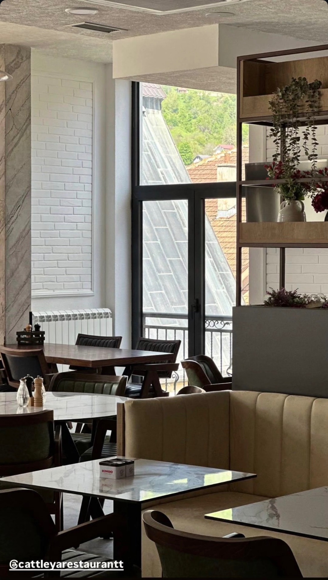 Enterijer restorana Cattleya